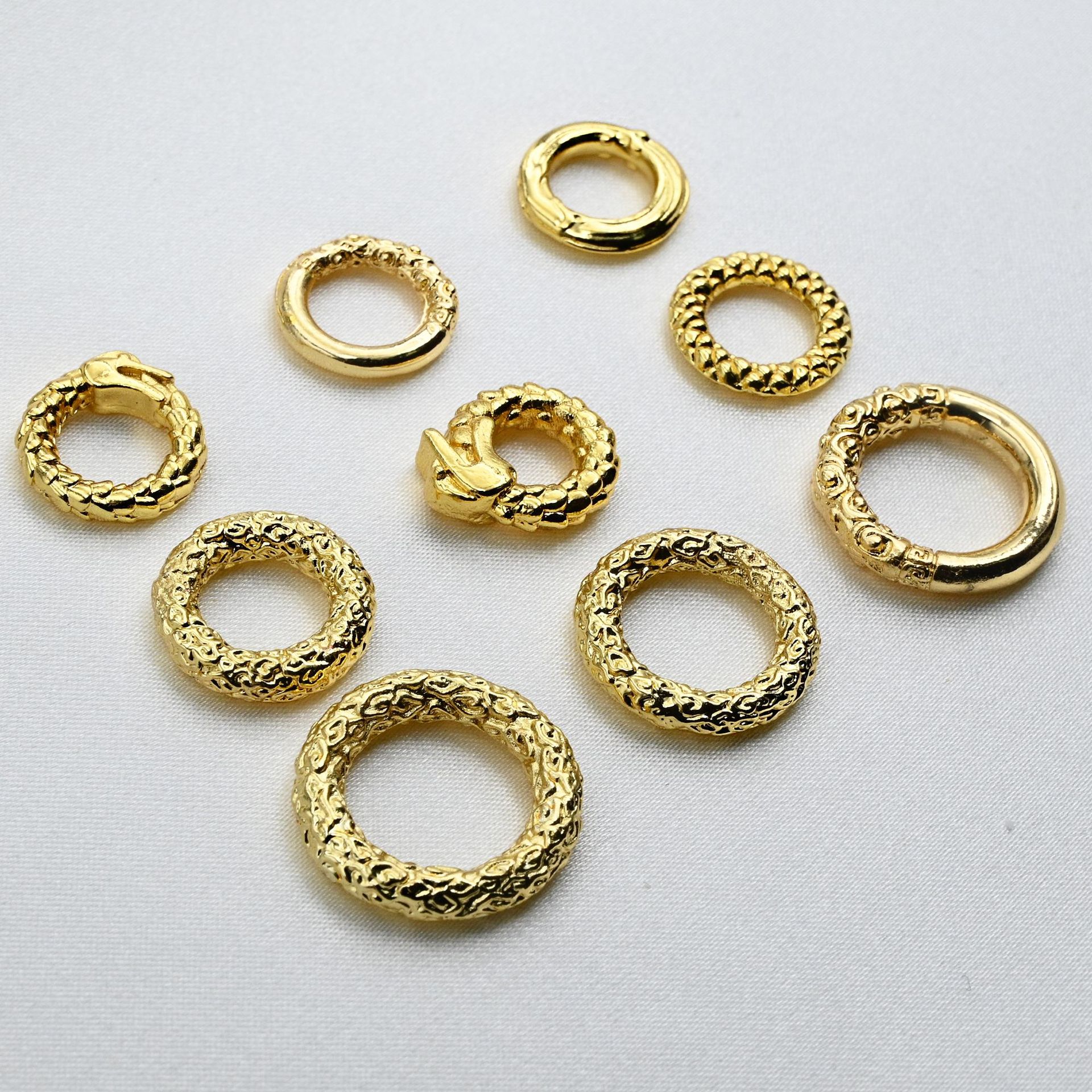 Wholesale Antique Gold Color Qianqian Circle Pendant Diy Jewelry Necklace Pendant Bracelet Connecting Circle Sand Gold Accessories details Picture