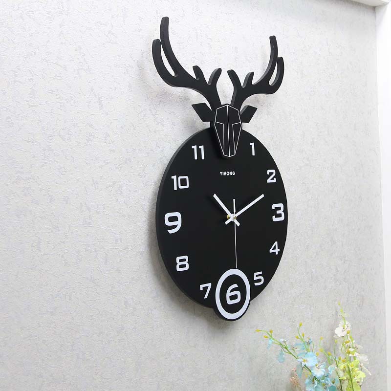A Red Fashion Quartz Clock Wall Clock Living Room Creative Modern Simple Wall Watch European Silent Bedroom Clock Decoration Specification drawing