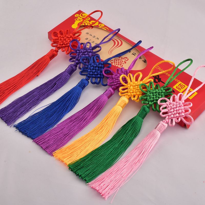 Direct sales of small Chinese knot 6-knot finished pendants, bright red handcrafted tassel tassels as gifts for foreigners