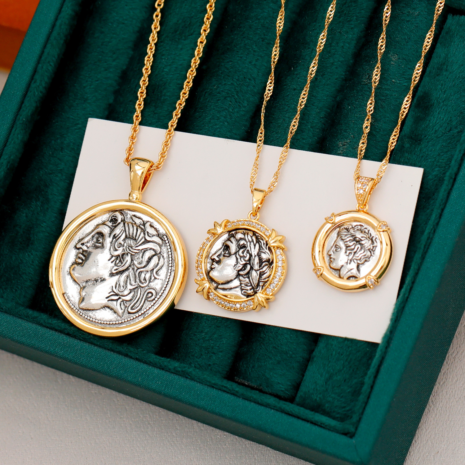 Hyacinth Ancient Roman Athena pendant Sun God Necklace, light luxury and niche ancient coin gold coin sweater chain, unisex