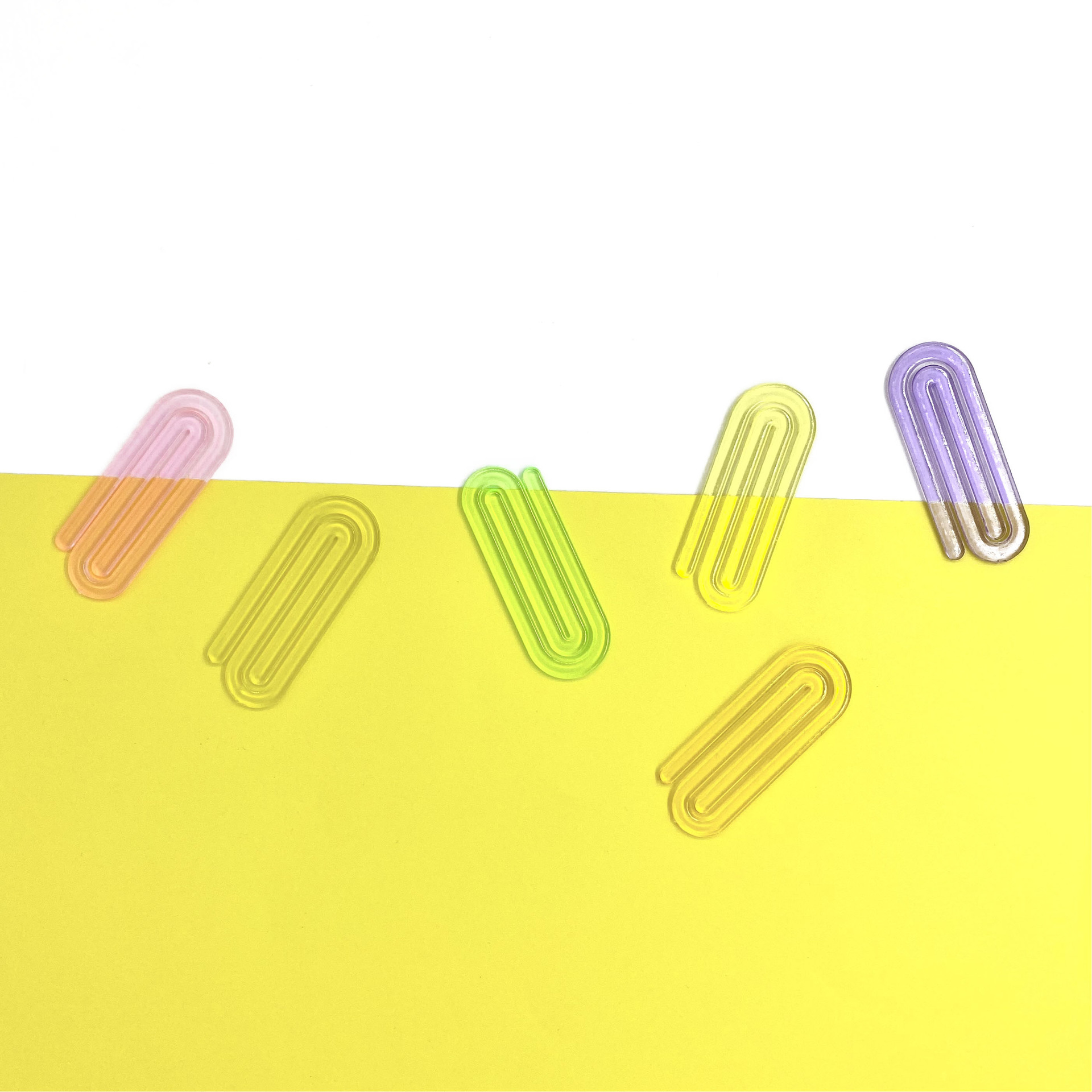 Wholesale of colorful serpentine paper clips, irregular-shaped paper clips, creative and cute office supplies, bookmarks, plastic clips and folders Specification image