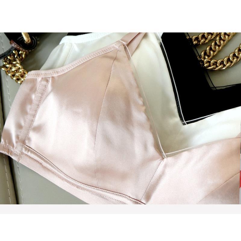 内衣/诗嘉怡内衣/大罩杯胸罩/都市丽人内衣/云朵无痕内衣一片式产品图