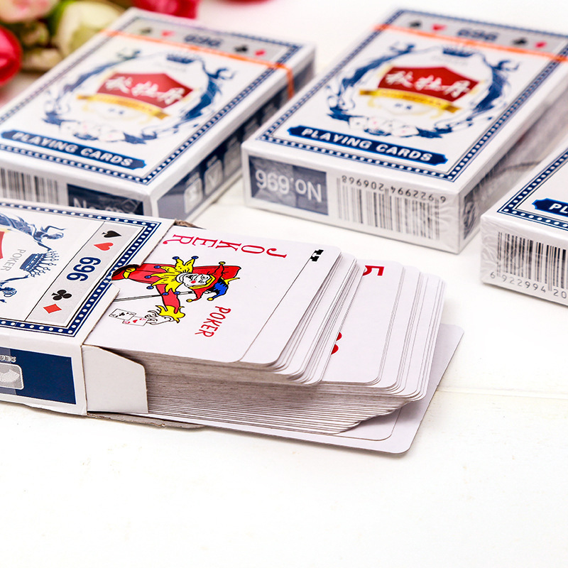 扑克牌批发一条游戏道具家用纸牌桌游卡牌斗地主加厚扑克厂家图
