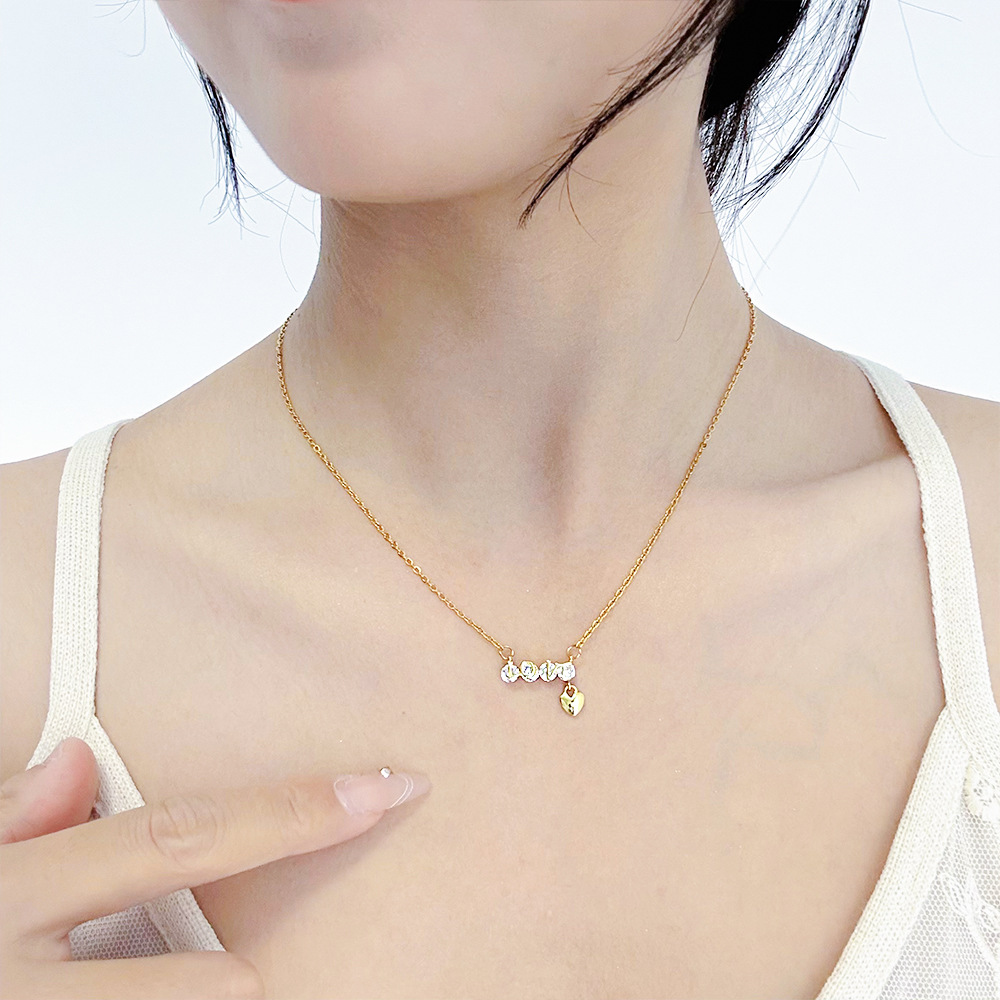 Lady Luck Love Letter Titanium Steel Choker 18K Real Gold Plated Love Pendant Fashion Collarbone Chain Necklace Tide Application Scenario