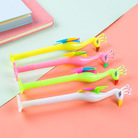厂家批发创意孔雀中性笔学生考试中油笔办公文具书写笔