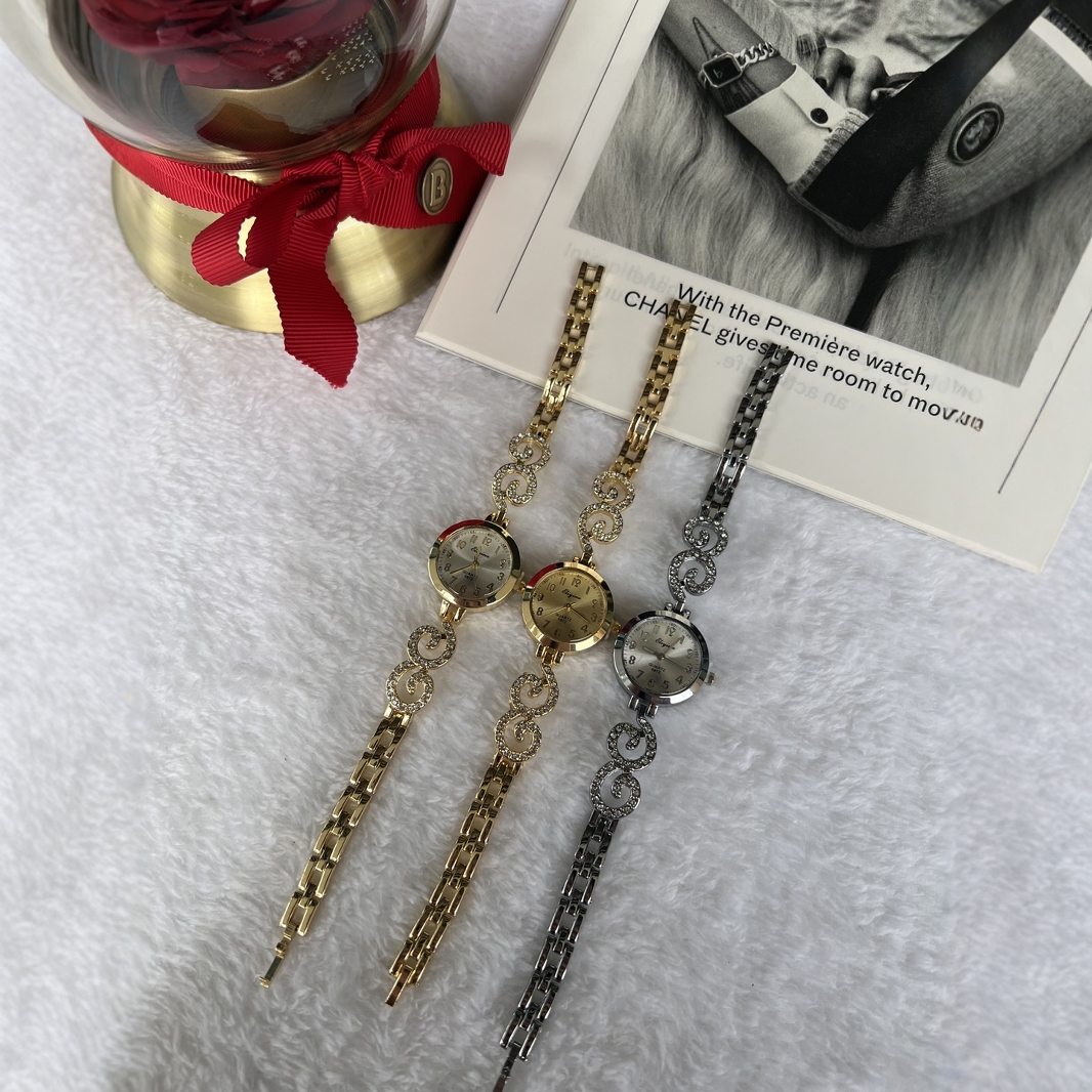 2024年新款手表女小金表轻奢气质小众心形高颜值复古铝合金材