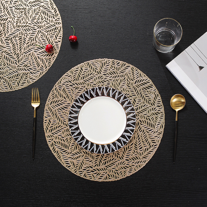 Womei modern, fashionable, creative, simple and elegant, light luxury PVC gilded tablecloth, round hollowed-out creative wheat table mat, European-style waterproof, oil-proof and heat-insulating pad details Picture