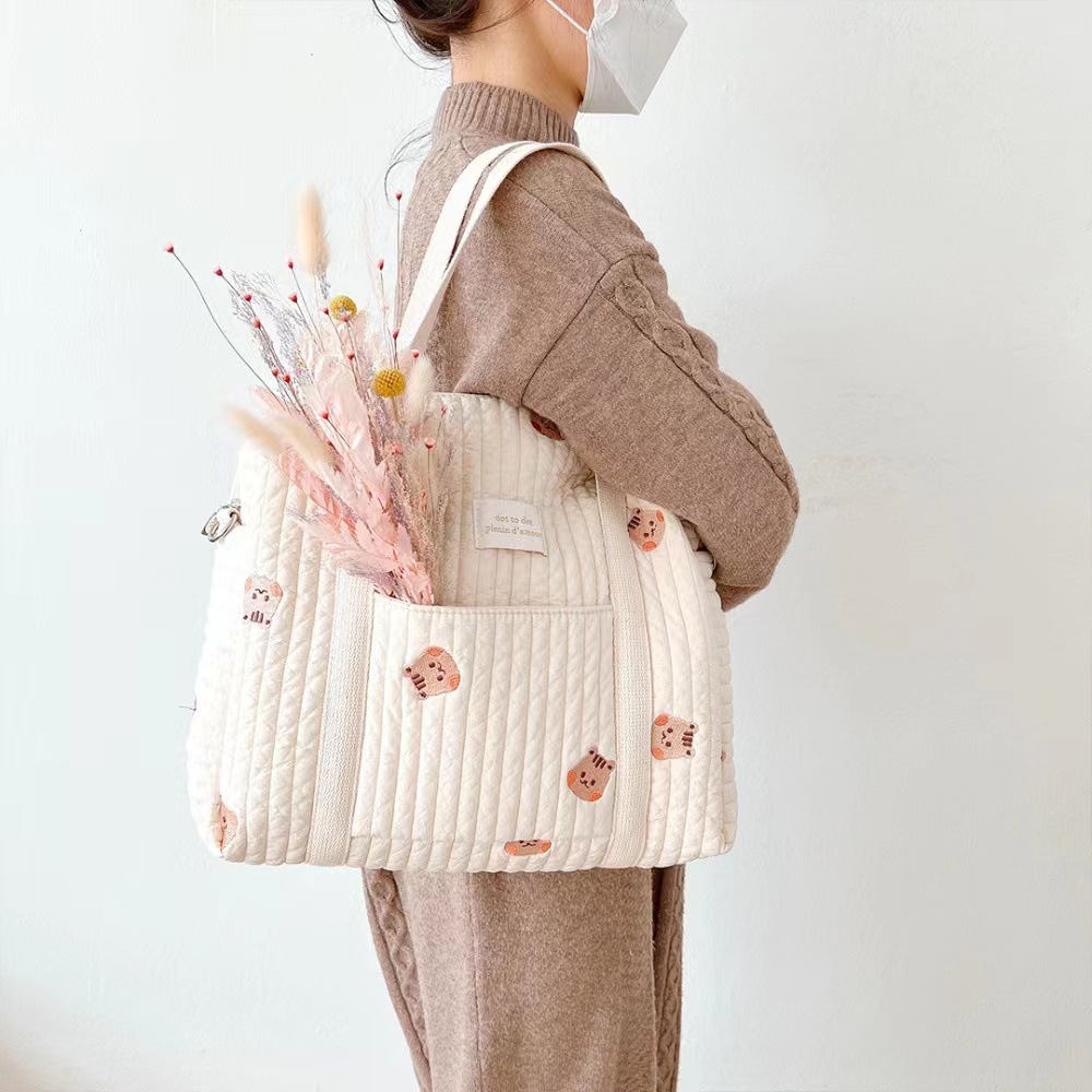 韩国INS新款刺绣衍棉妈咪包婴儿推车挂包尿布包双肩背包