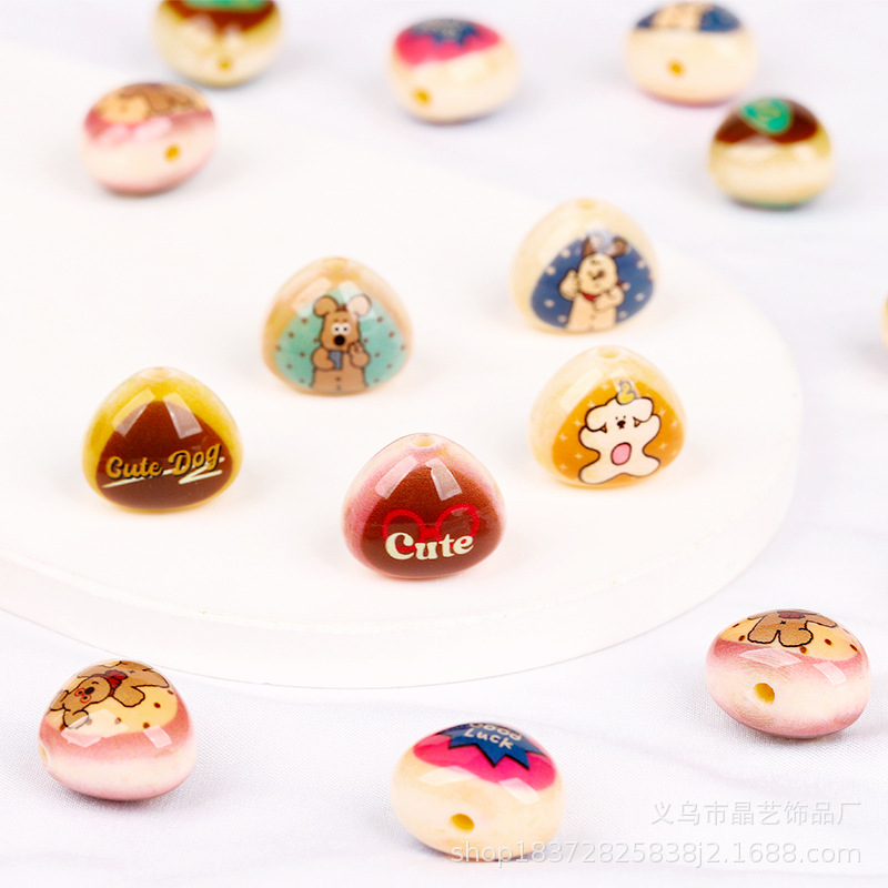 Vertical hole letter dog rice ball beads, double-sided painted beaded diy bracelet, mobile phone chain, hair tie, hair band accessory Application Scenario