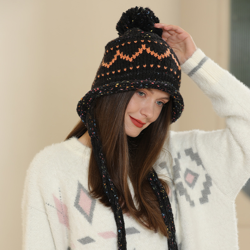 Autumn and winter European and American trend versatile tassel headscarves, women's hand-knitted pullover hats, warm and ear-protecting Lei Feng hats details Picture