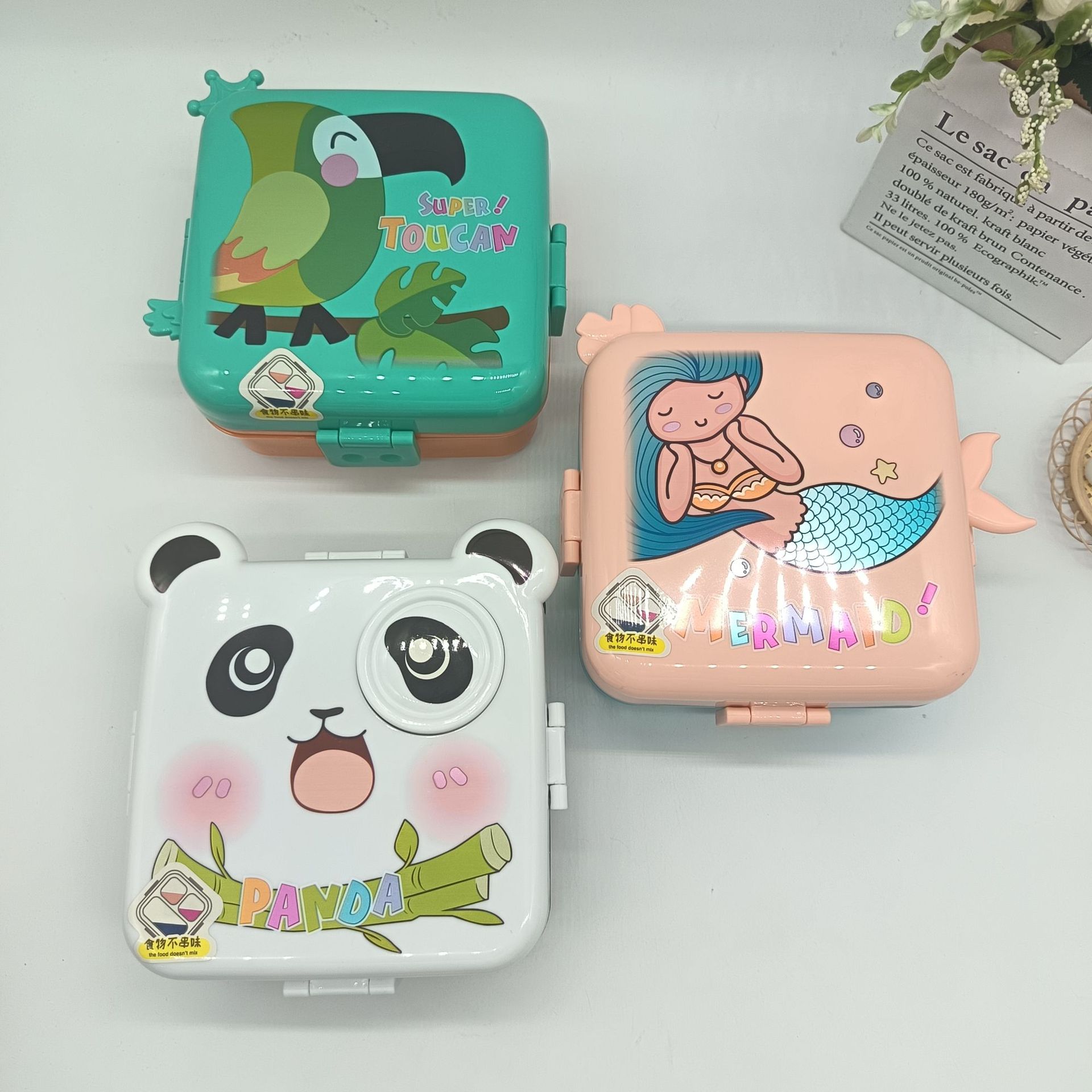 Double-layer children's lunch boxes for cross-border wholesale, with creative designs, built-in tableware, cute and portable large-capacity lunch boxes full figure