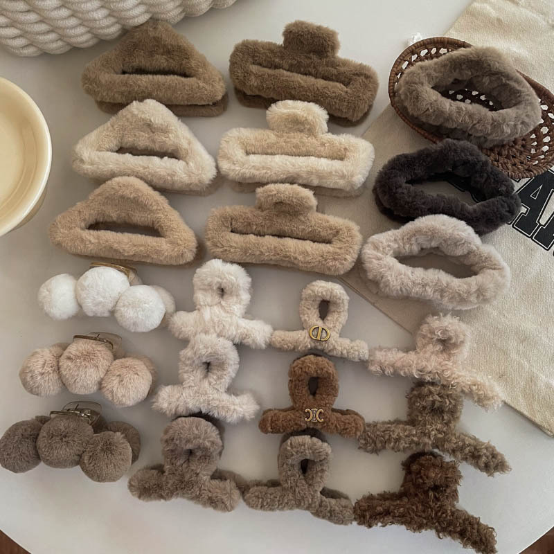 Maillard's 2023 New Autumn/Winter Fur Clip Headwear: Back of the head Fur clip, hair clip, shark clip Headwear for women