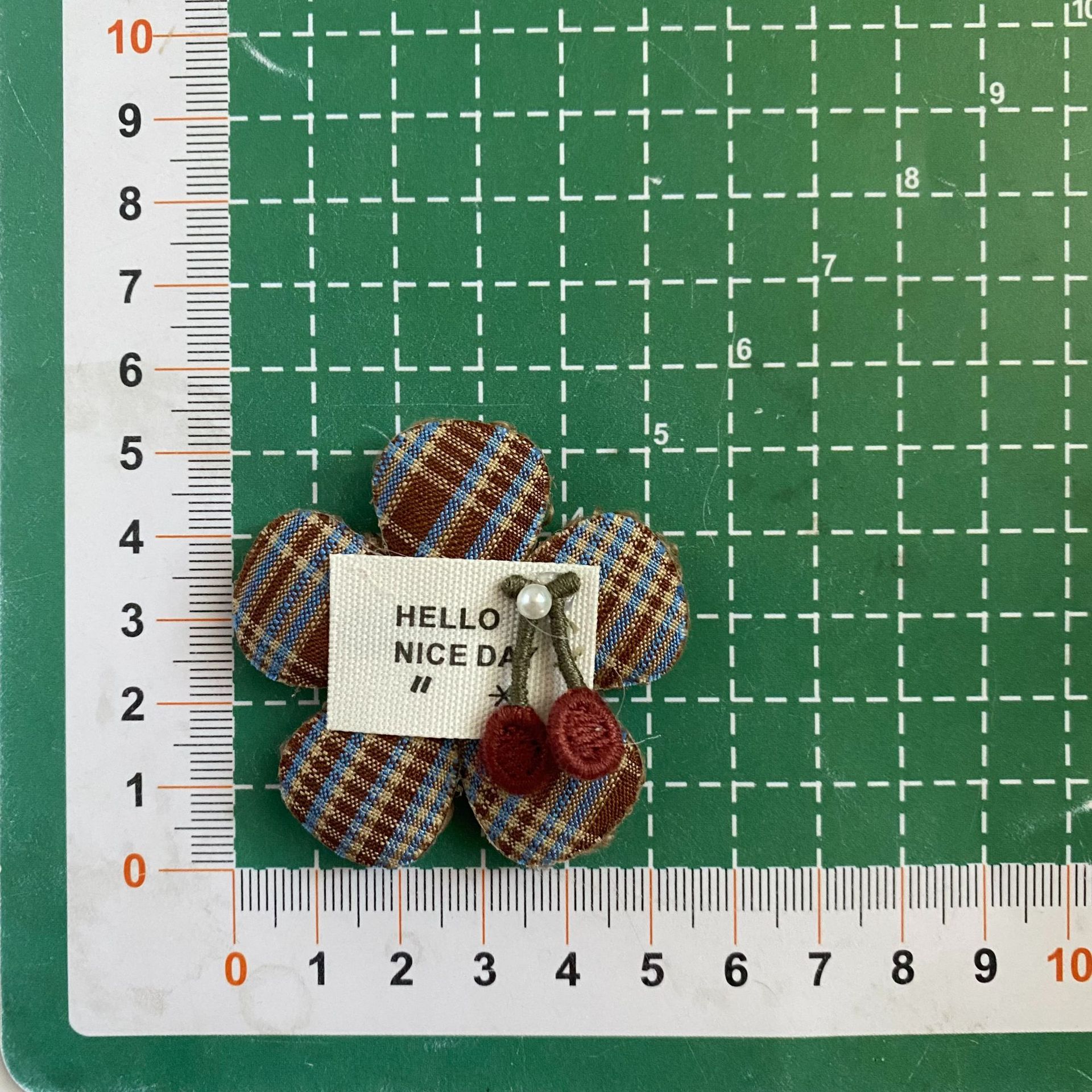 新款布艺千鸟格蝴蝶结樱桃小花DIY挂件鞋子包包帽子配件服装辅料详情11