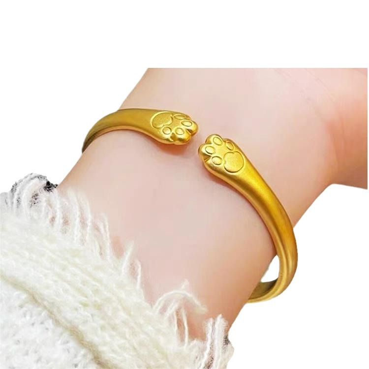 Douyin's best-selling cat paw bracelet titanium steel bracelet is cute, fashionable and versatile. It's an open women's jewelry that doesn't fade. Factory consignment Item Picture