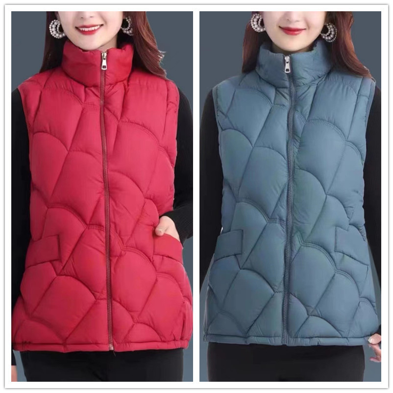 2023 New styles of down cotton-padded jackets for middle-aged and elderly people, women's thickened down vests, waistcoats, women's breadwear, and mom's wear Specification image