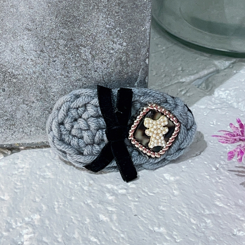 Boss Brother's new bowknot woolen bear diamond pair features original Korean and Japanese designs, exuding a unique and feminine charm details Picture