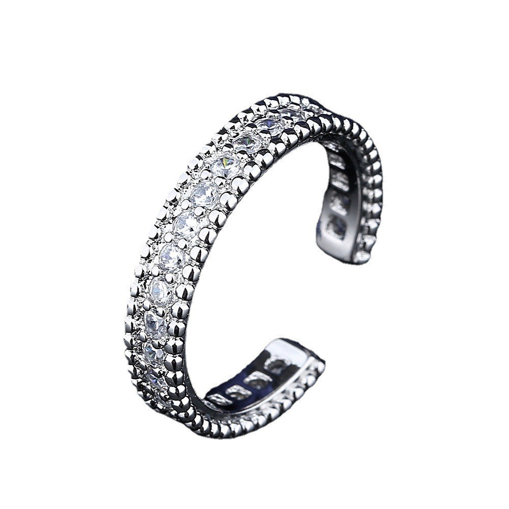 The New Kimoj Ring From 2025, Featuring A Retro European And American Style With Beaded Edges, Wide Open Surface, Full Of Diamonds And Smooth Finish, Is A Simple Yet High-End Ring Item Picture
