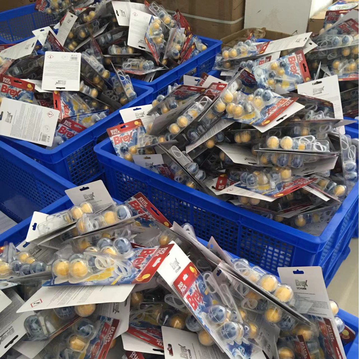 马桶洁厕剂实物图