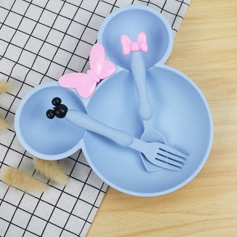 A three-piece set of children's bowls and plates Item Picture
