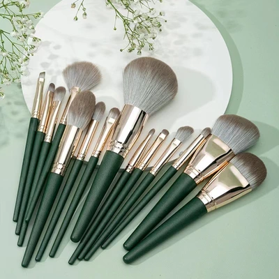 14 Green Cloud Makeup Brush Set Blush Brush Eyeshadow Brush D Bag Novice Portable Storage Bag Beauty Tools