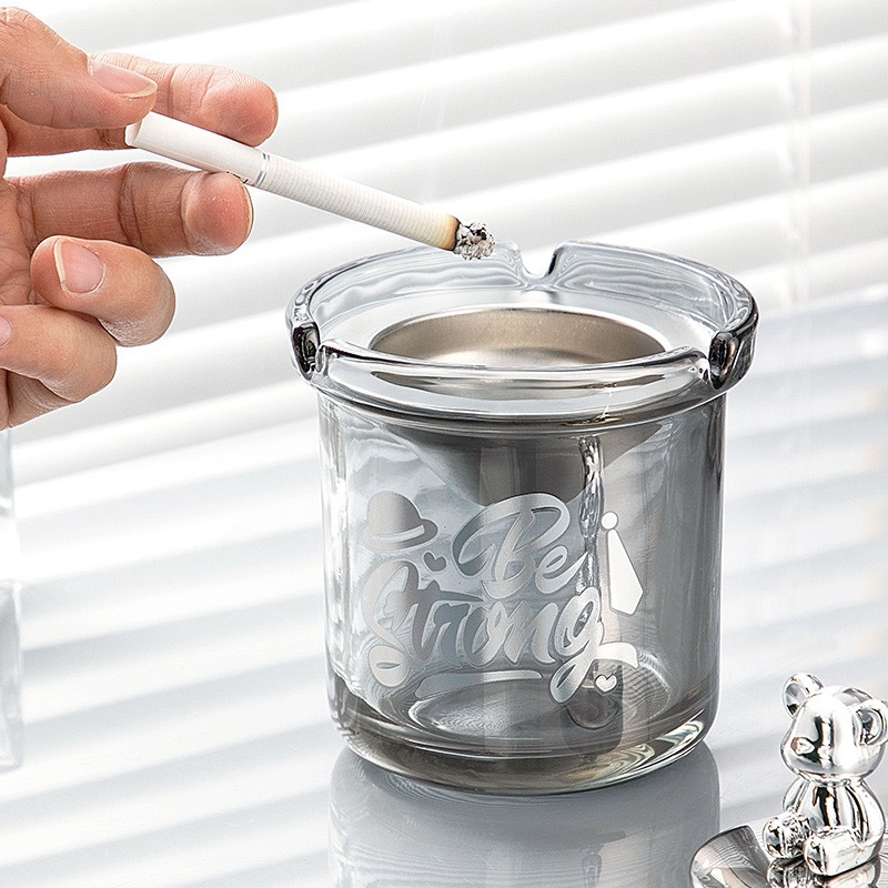 Light luxury funnel ashtray with lid, anti-fly ash, home living room, creative, individual and elegant, office ashtray, high-end details Picture