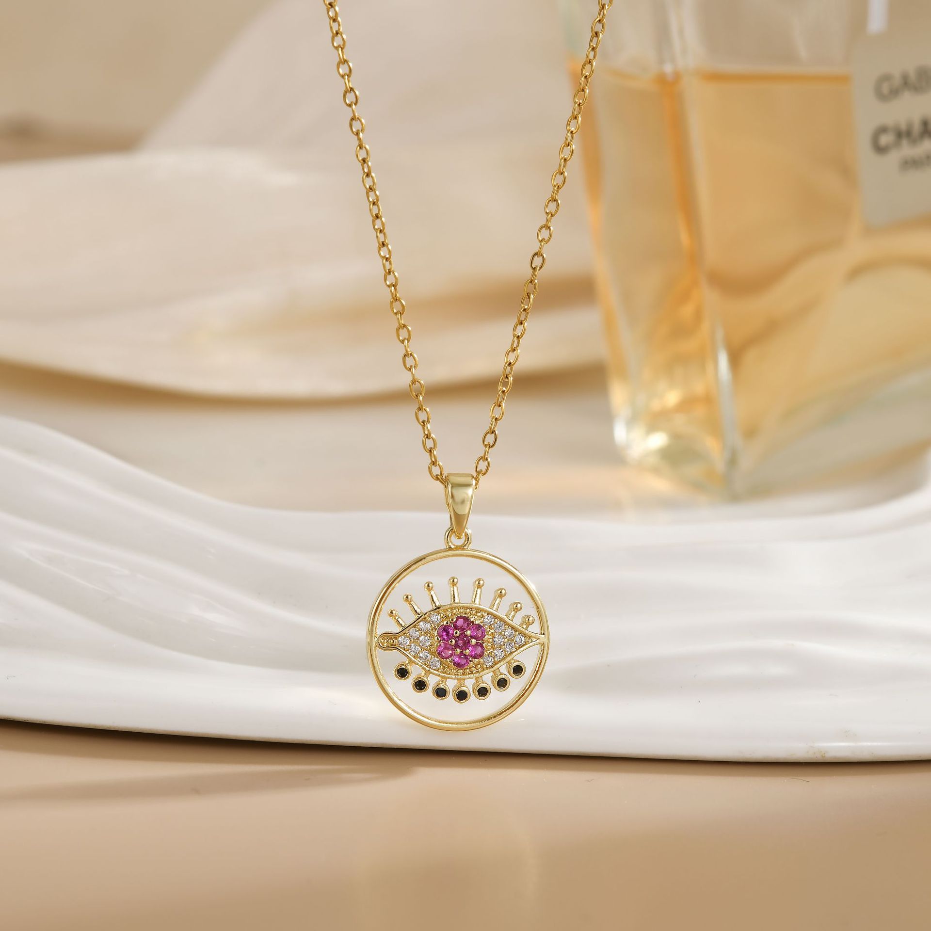 跨境亚马逊热卖钛钢项链女恶魔之眼吊坠小众感轻奢百搭锁骨链饰品详情41