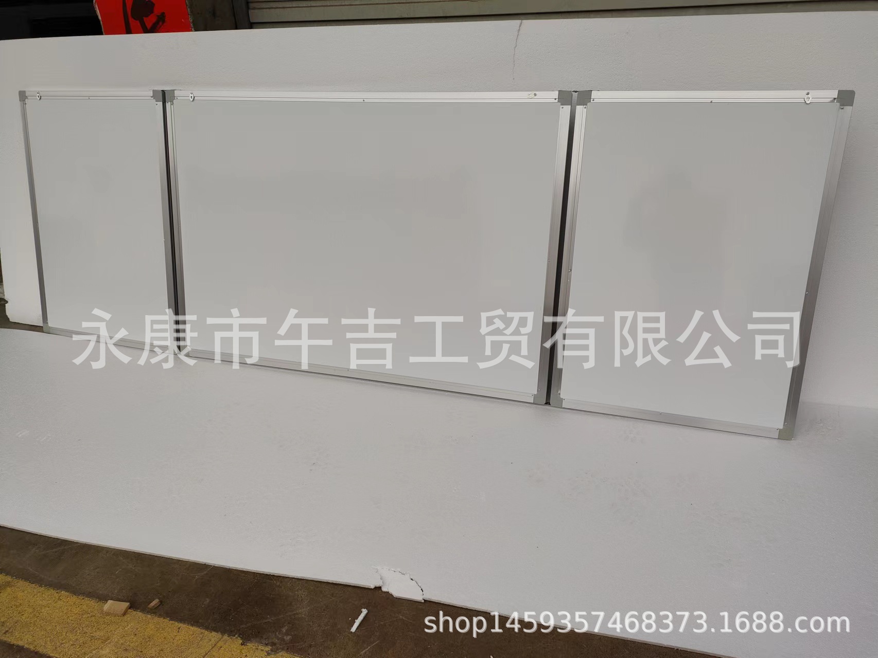 挂墙式树脂双面折叠板三合一办公教学写字磁性绿板搪瓷板折叠白板详情15