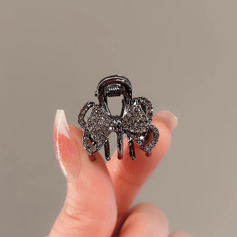 The exquisite water diamond bow clip, small shark clip, bangs clip, popular top clip, half clip hair clip and headwear of the national trend series Specification image