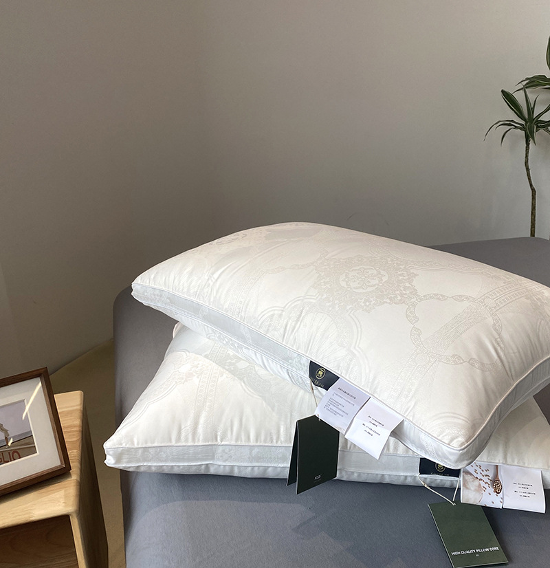 A light luxury 60-count jacquard all-cotton soybean fiber pillow core, a five-star hotel pure cotton pillow details Picture