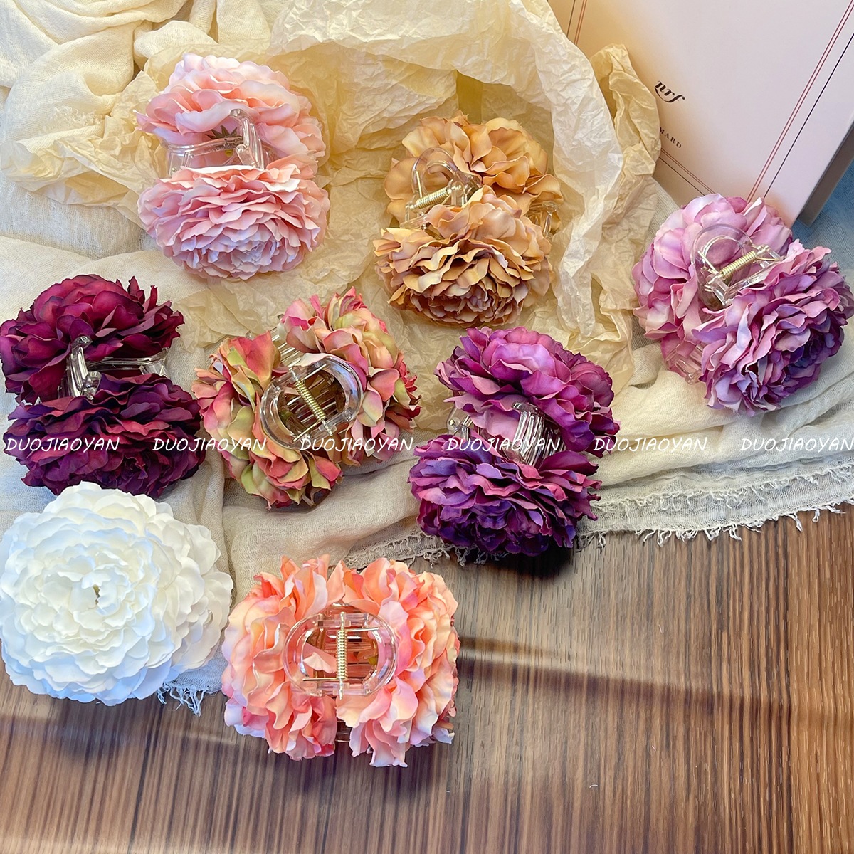 Atmospheric peony flower grappling clips, elegant updo, shark clips, fashionable and high-end, early spring accessories, hair clips, hair accessories for women Specification drawing