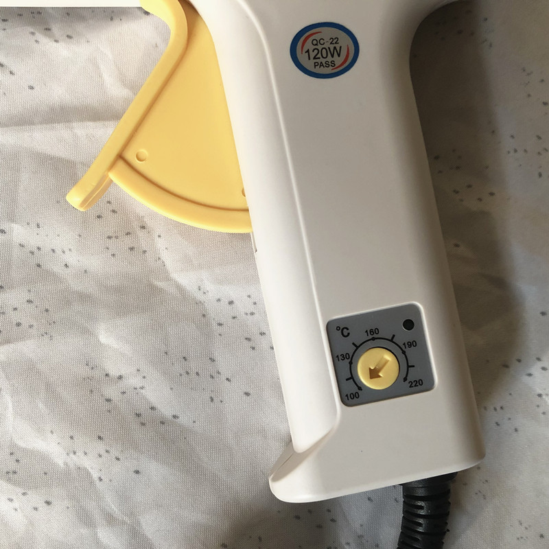 【 120W Temperature-adjustable Hot Melt Glue Gun 】 Wholesale of Sade SD866 electric hot melt glue gun 11mm glue stick gun Application Scenario
