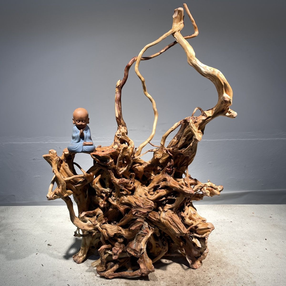 Creative Rhododendron Root Carving Natural Weathered Dead Wood Home Living Room Wine Cabinet Porch Hostel Zen Ancient Style Decoration Pieces Item Picture