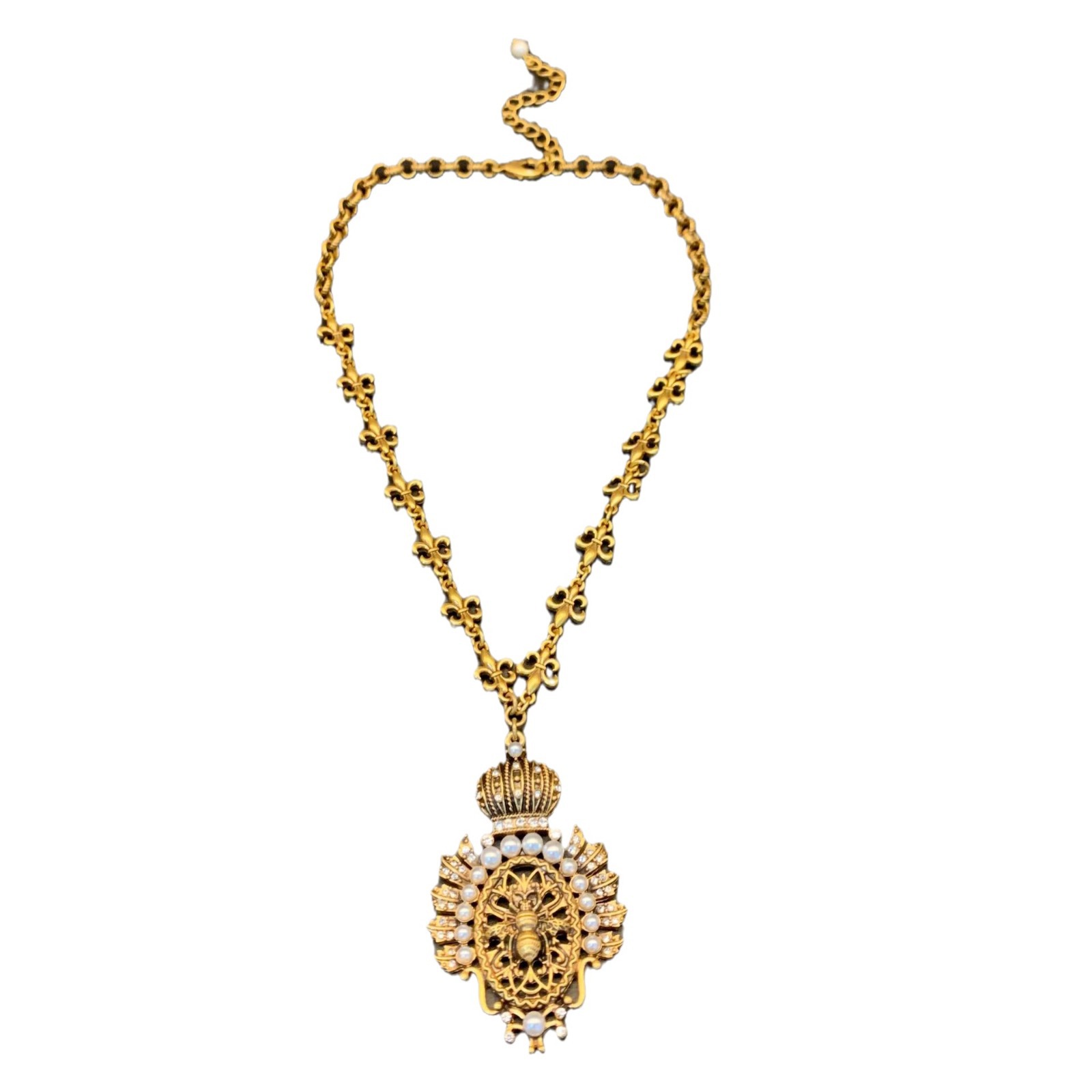 New vintage court-style distressed high-end jewelry set, necklaces, earrings, bee, elegant sweater, pendants, ear studs Item Picture