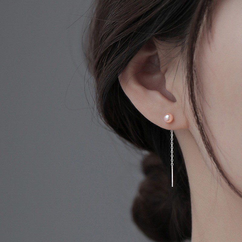 The new stylish earrings imitate the popular pearl ear lines, exuding a fashionable and elegant charm. The long tassels make the face slimmer and are versatile. The round pearl earrings are a perfect match Specification image