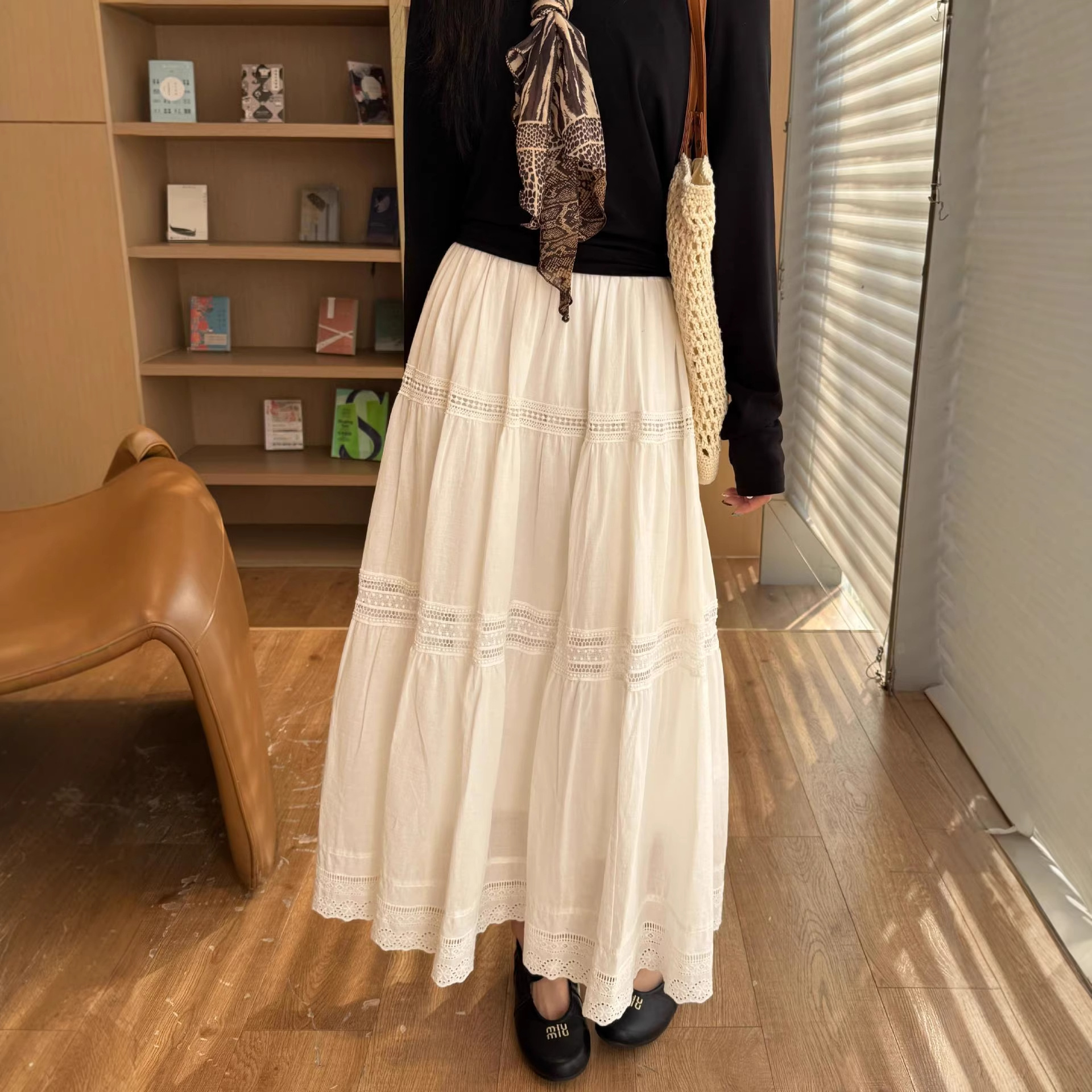 温柔高级感小众镂空蕾丝2026春季半身裙女高腰A字宽松大摆蛋糕裙