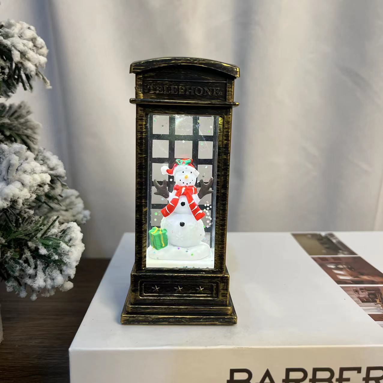 Christmas Wind Light Led European Style Retro Phone Booth Night Light Old Man Snowman Decorated Christmas Flooded Phone Booth Application Scenario