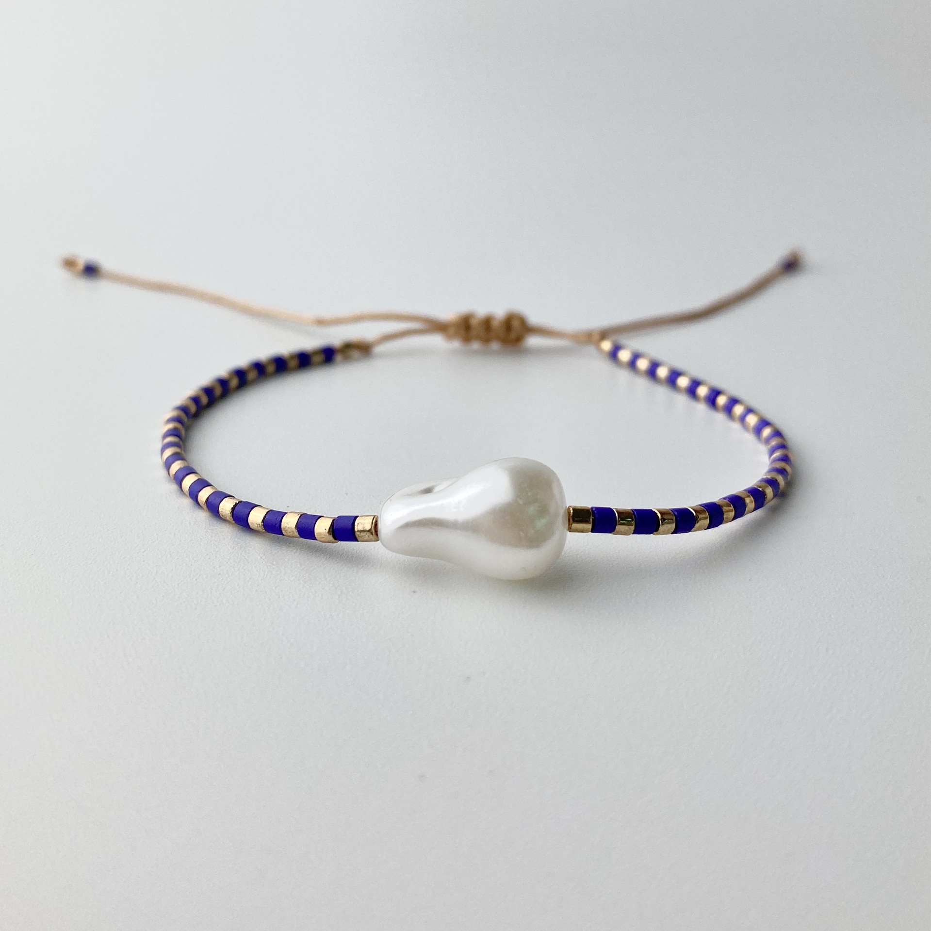 Europe And The United States Foreign Trade Selling Simple National Style Cross-Border New Imitation Baroque Pearl Fine Rice Beads Hand-Woven Small Bracelet Ins Europe And The United States Wind Couple String Gift Manufacturers Wholesale