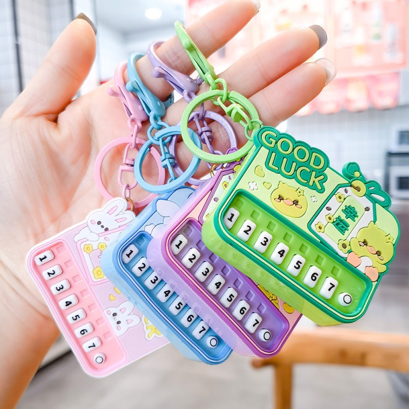 Creative mini piano palm music electronic organ toy bag key chain claw machine doll machine gift wholesale
