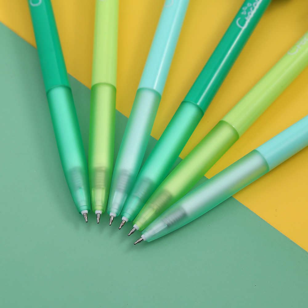 Zhongfan Cartoon Crocodile series gel pens are creative and cute. Press the gel pen is an automatic pencil for primary school students to write Application Scenario