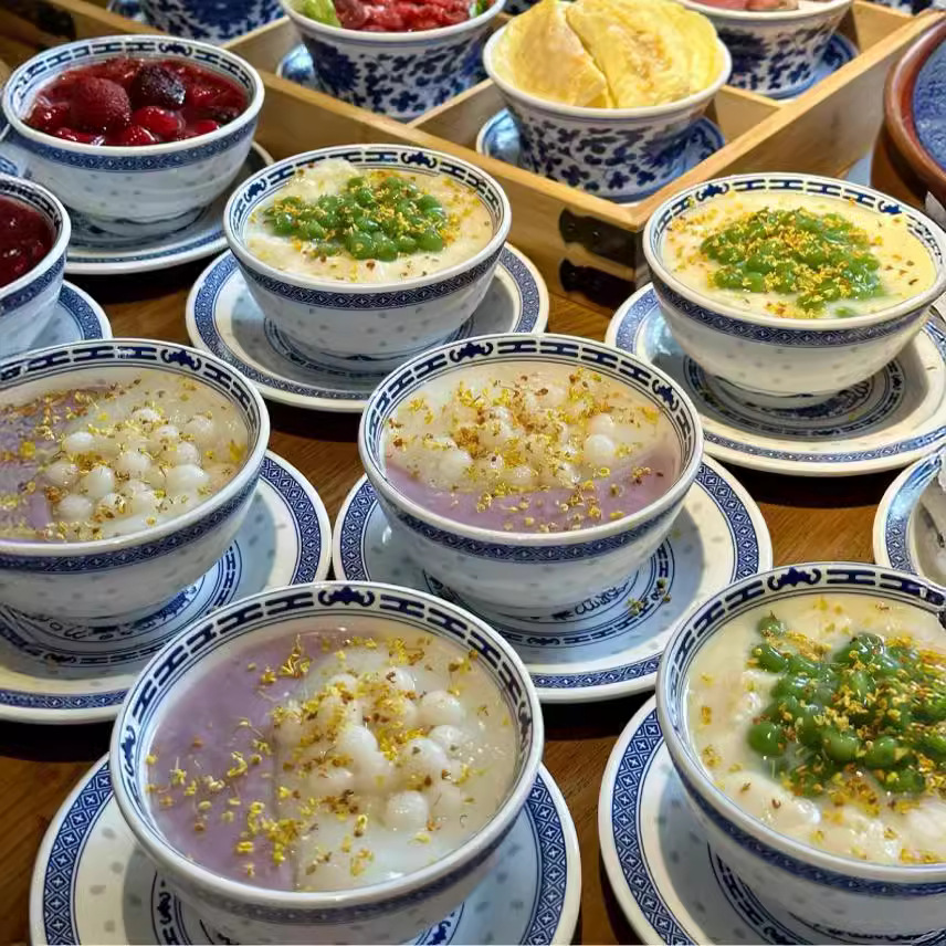 Melamine blue and white porcelain bowls for ice tangyuan in the imitation porcelain hot pot restaurant are durable and won't break. Suzhou-style hot pot bowls for mung bean soup, sugar water and desserts Specification image