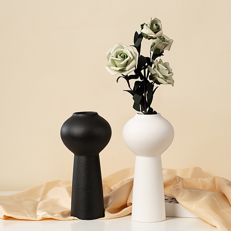 2025欧式陶瓷花瓶摆件现代简约客厅干花插花器创意家居玄关装饰品批发陶瓷花瓶