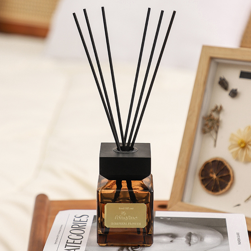 Non-Fire Aromatherapy Set Gift Hotel Indoor Fragrance Wood Cover Aromatherapy Cane Non-Fire Perfume Essential Oil Spot Wholesale Application Scenario