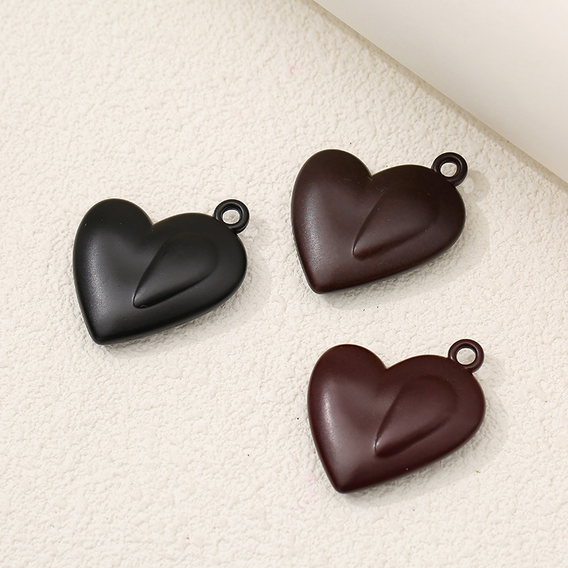 Imitation wood hanging hole heart-shaped flower pendant, hanging hole hanging piece, bag hanging, acrylic pendant, diy jewelry, necklace material accessories details Picture
