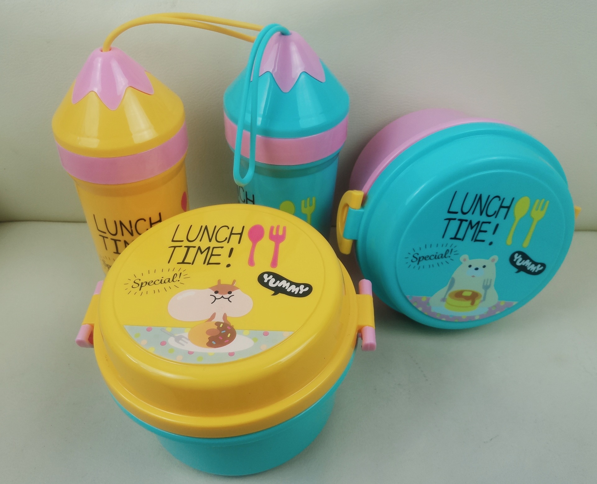 Lunchbox de plástico para niños + kettle set details Picture