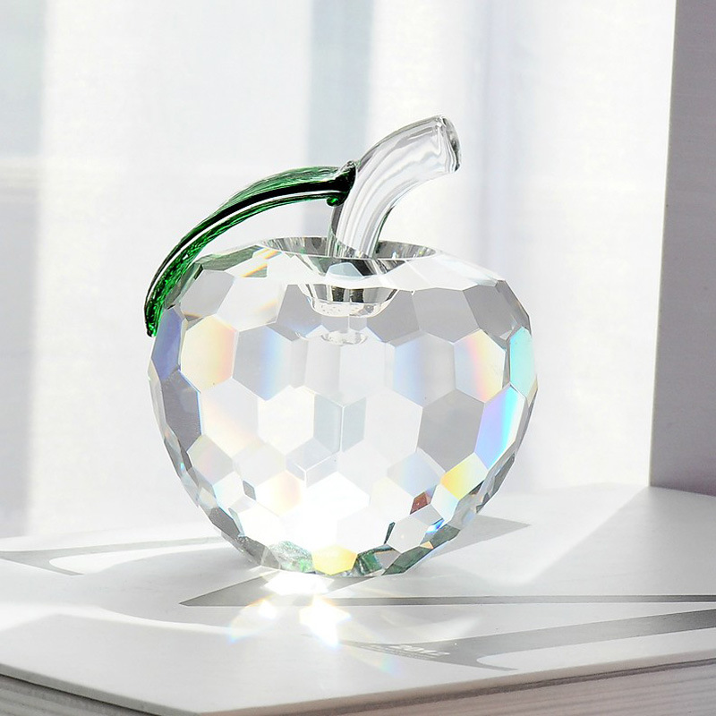 Manufacturers Wholesale Color Crystal Apple Decoration Birthday Christmas Gift Souvenirs Gift Home Decoration Creative Products Xiangyu Crystal Item Picture