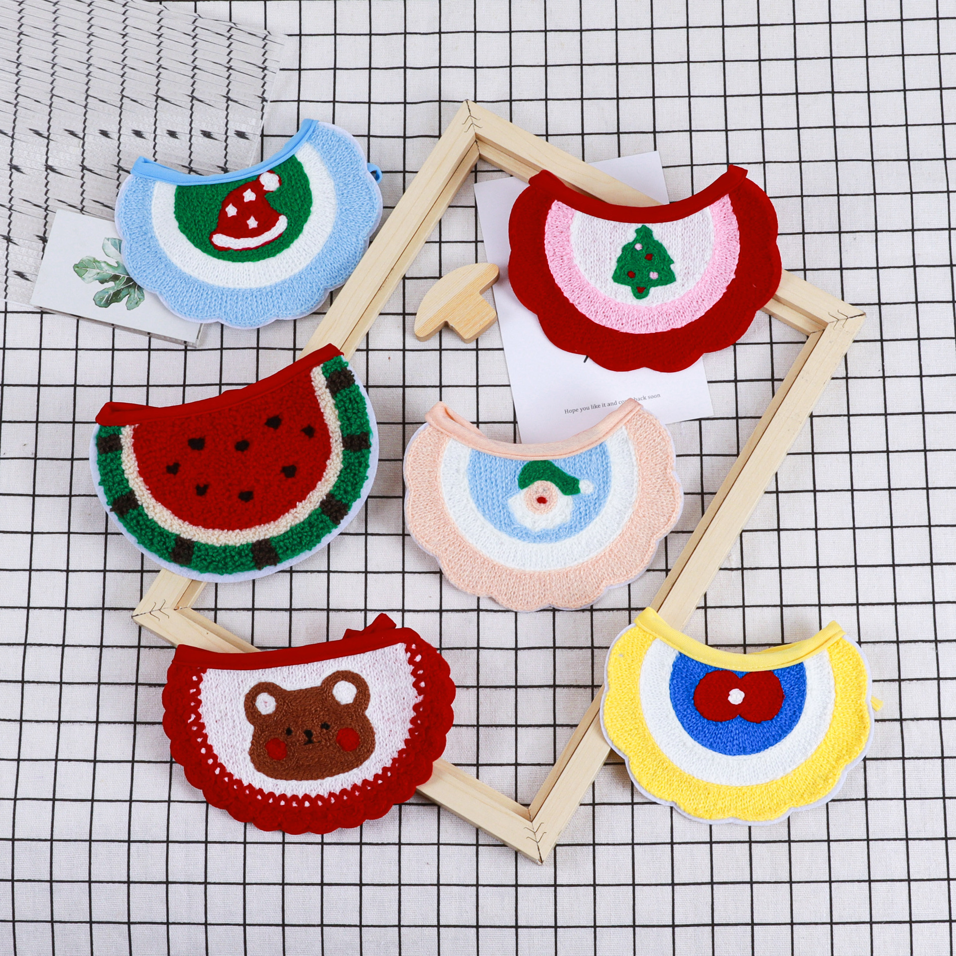 Pet bibs, cat collars, knitted cute cartoon dog wipes, neck accessories, cross-border pet supplies