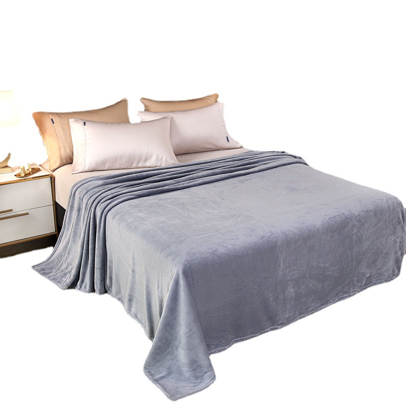 Plain flannel blankets for warmth in autumn and winter, coral fleece air conditioning blankets, picnic blankets, aviation leg covers, factory direct sales Item Picture