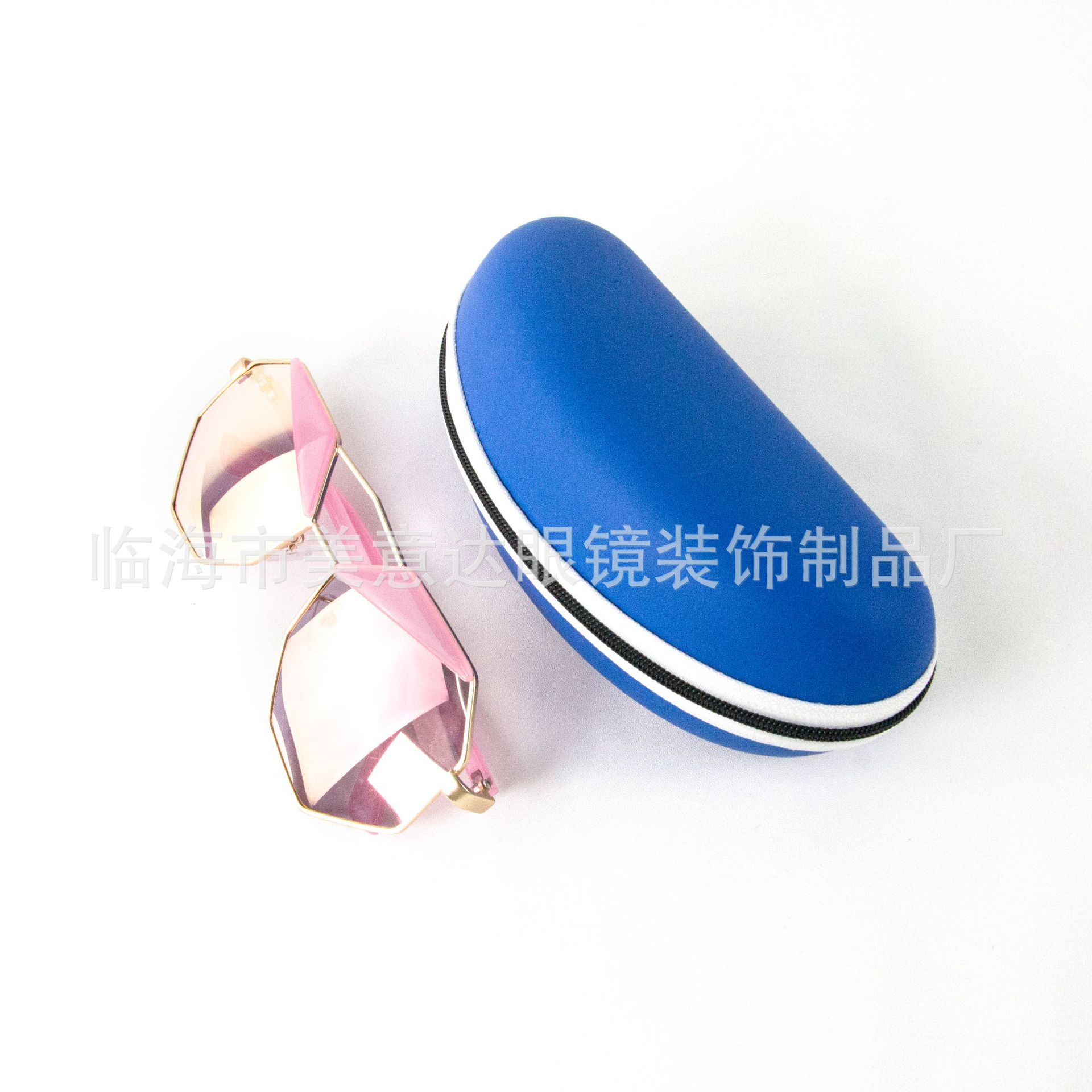 眼镜盒/太阳镜盒/眼镜拉链盒白底实物图