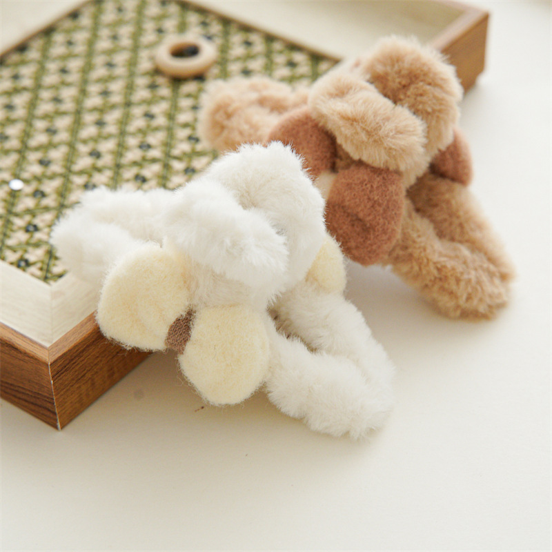 Cute furry bow clip 2023 Autumn/Winter plush hand-wrapped hair bun headwear in stock for wholesale details Picture