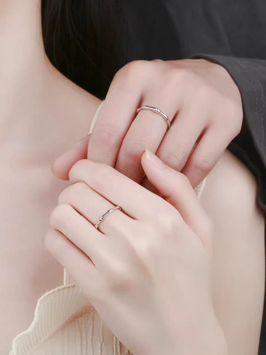 Couple rings, a unique design for a man and a woman. 925 sterling silver bamboo joint rings with open openings. A 520 gift for your girlfriend details Picture